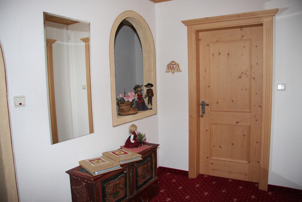Вилла Mair Am Hof - Farm - Maso - Bauernhof Сан-Лоренцо-ди-Себато Номер фото